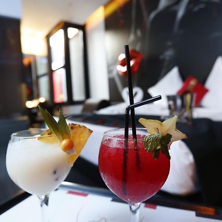 Hotel Loob Madrid (Adults Only) Torrejon de Ardoz Bagian luar foto
