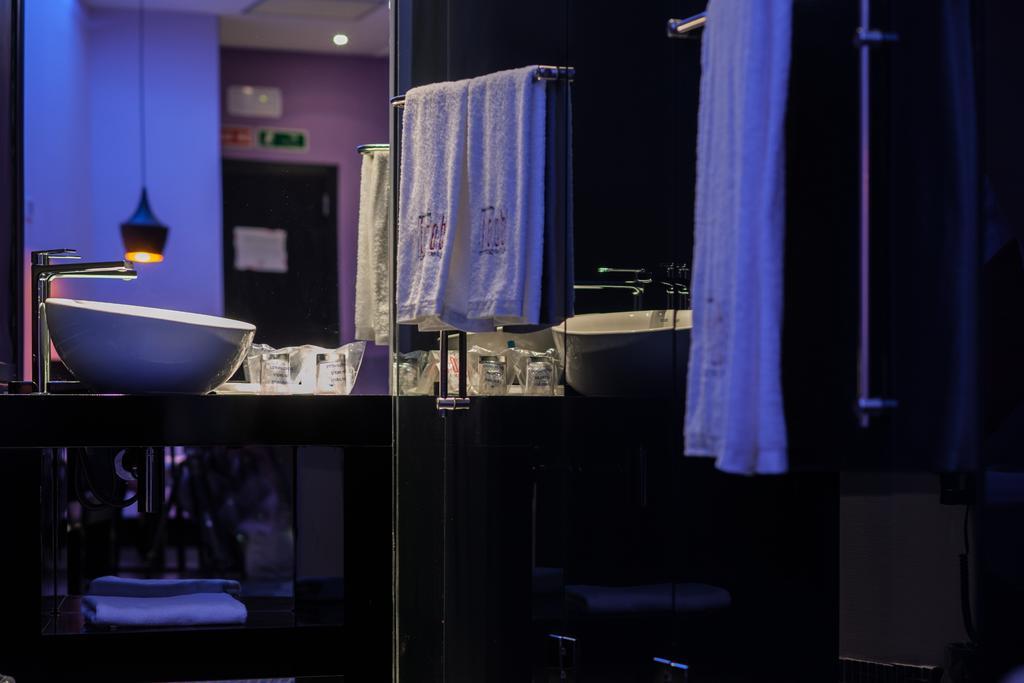Hotel Loob Madrid (Adults Only) Torrejon de Ardoz Ruang foto