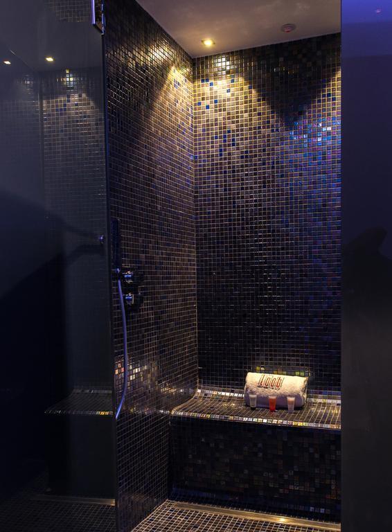 Hotel Loob Madrid (Adults Only) Torrejon de Ardoz Ruang foto