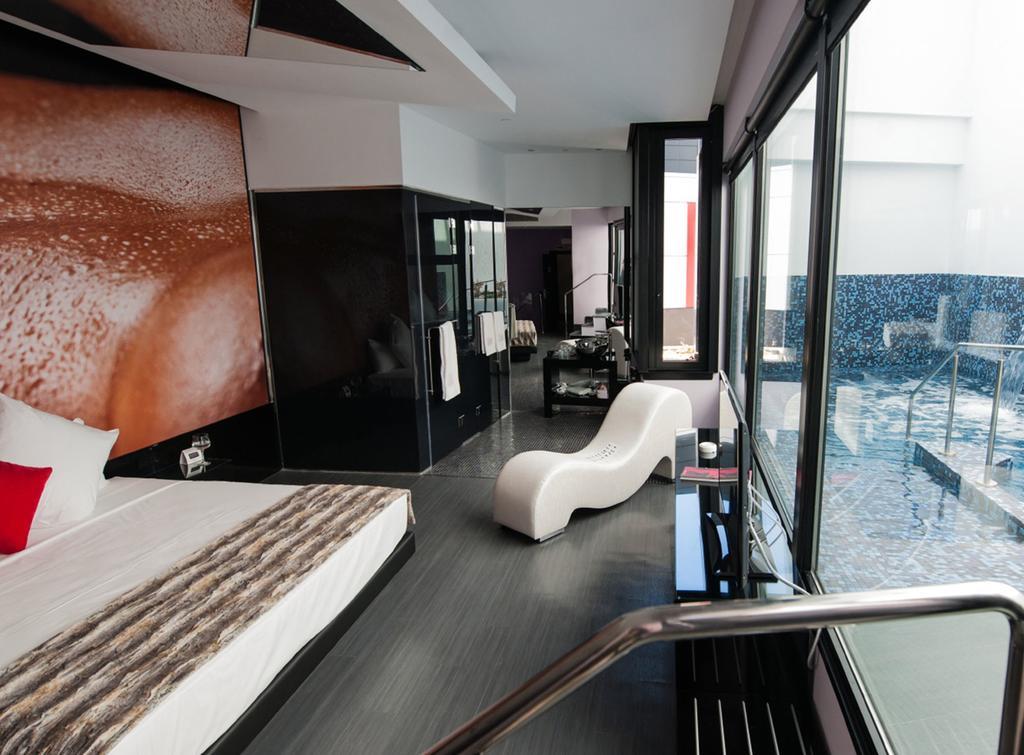 Hotel Loob Madrid (Adults Only) Torrejon de Ardoz Ruang foto