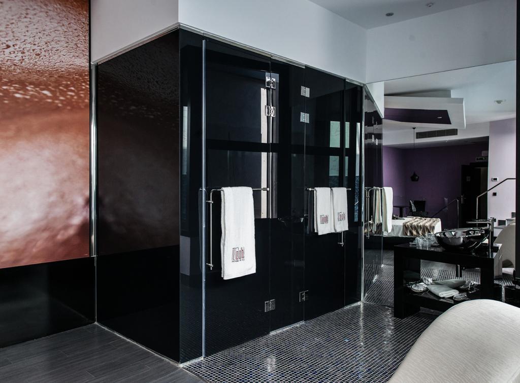 Hotel Loob Madrid (Adults Only) Torrejon de Ardoz Ruang foto